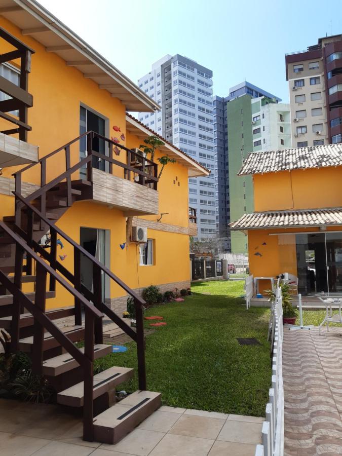 Cozinha Equipada Em Apartamento Para Alugar Em Torres Rs Buitenkant foto