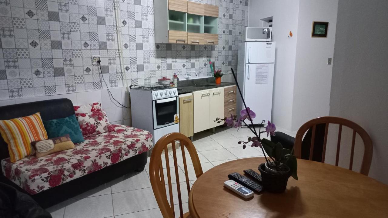 Cozinha Equipada Em Apartamento Para Alugar Em Torres Rs Buitenkant foto