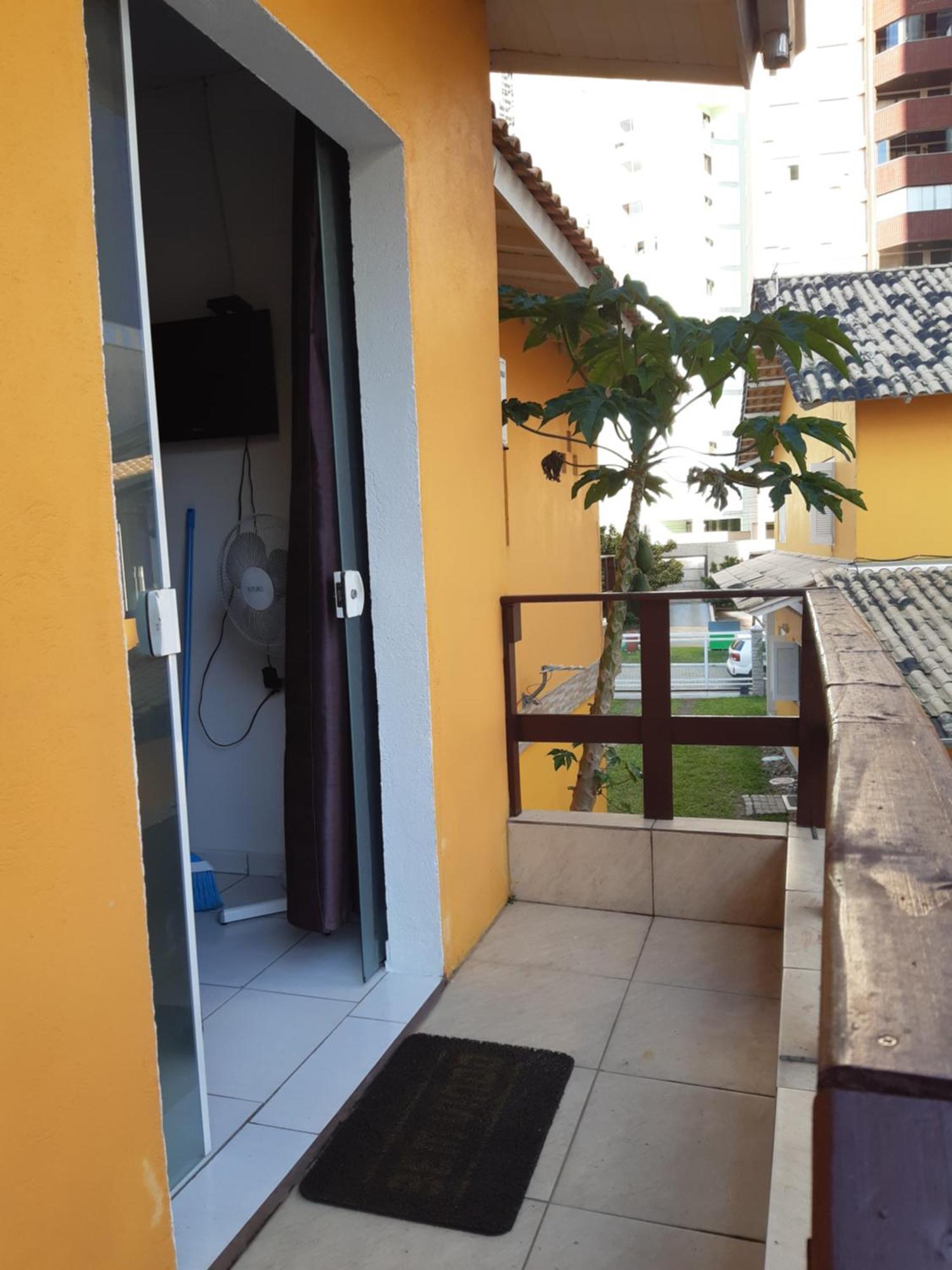 Cozinha Equipada Em Apartamento Para Alugar Em Torres Rs Kamer foto